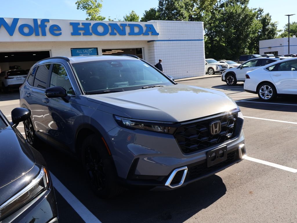 Used 2025 Gray Honda Sport Touring image 1
