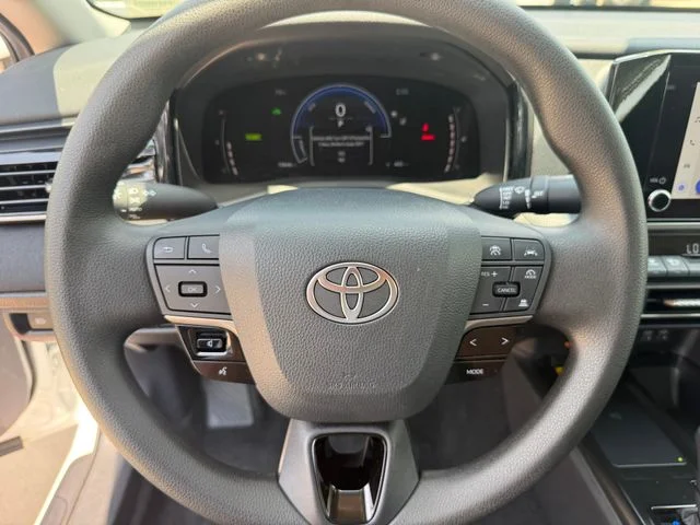 Used 2026 Ice Toyota LE image 15