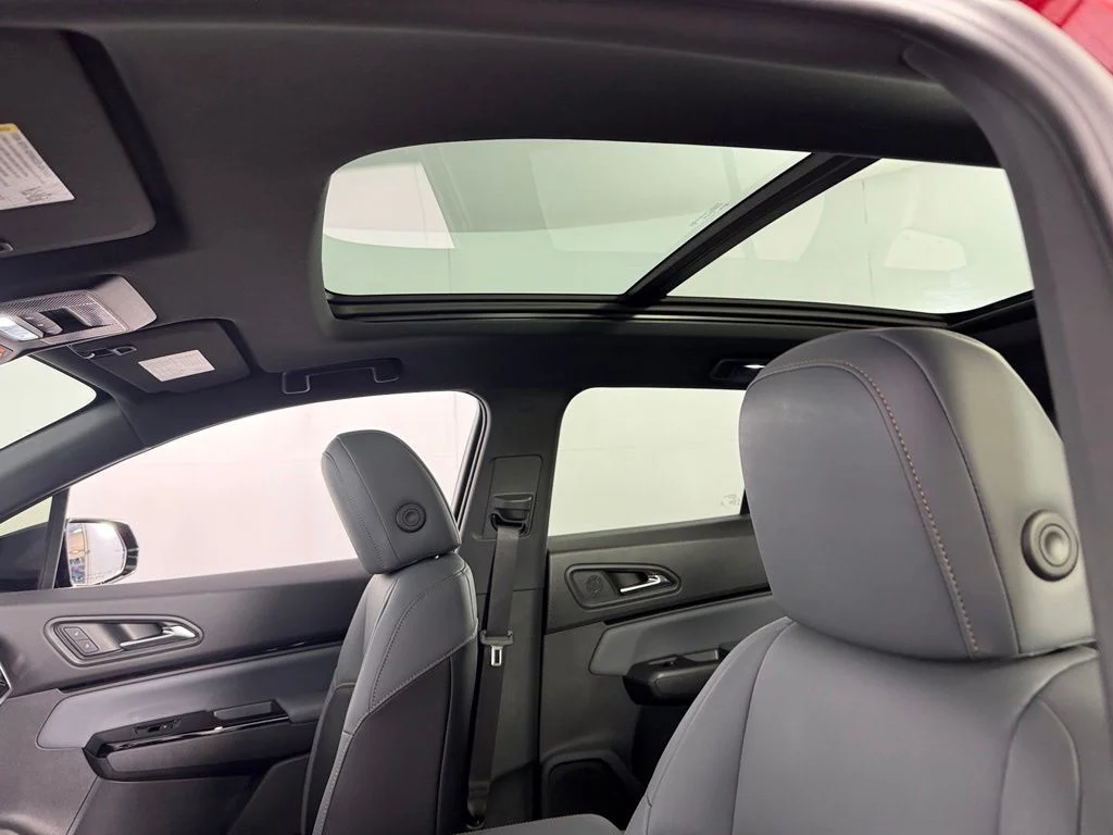 Certified Used 2025 Red Honda Touring image 24