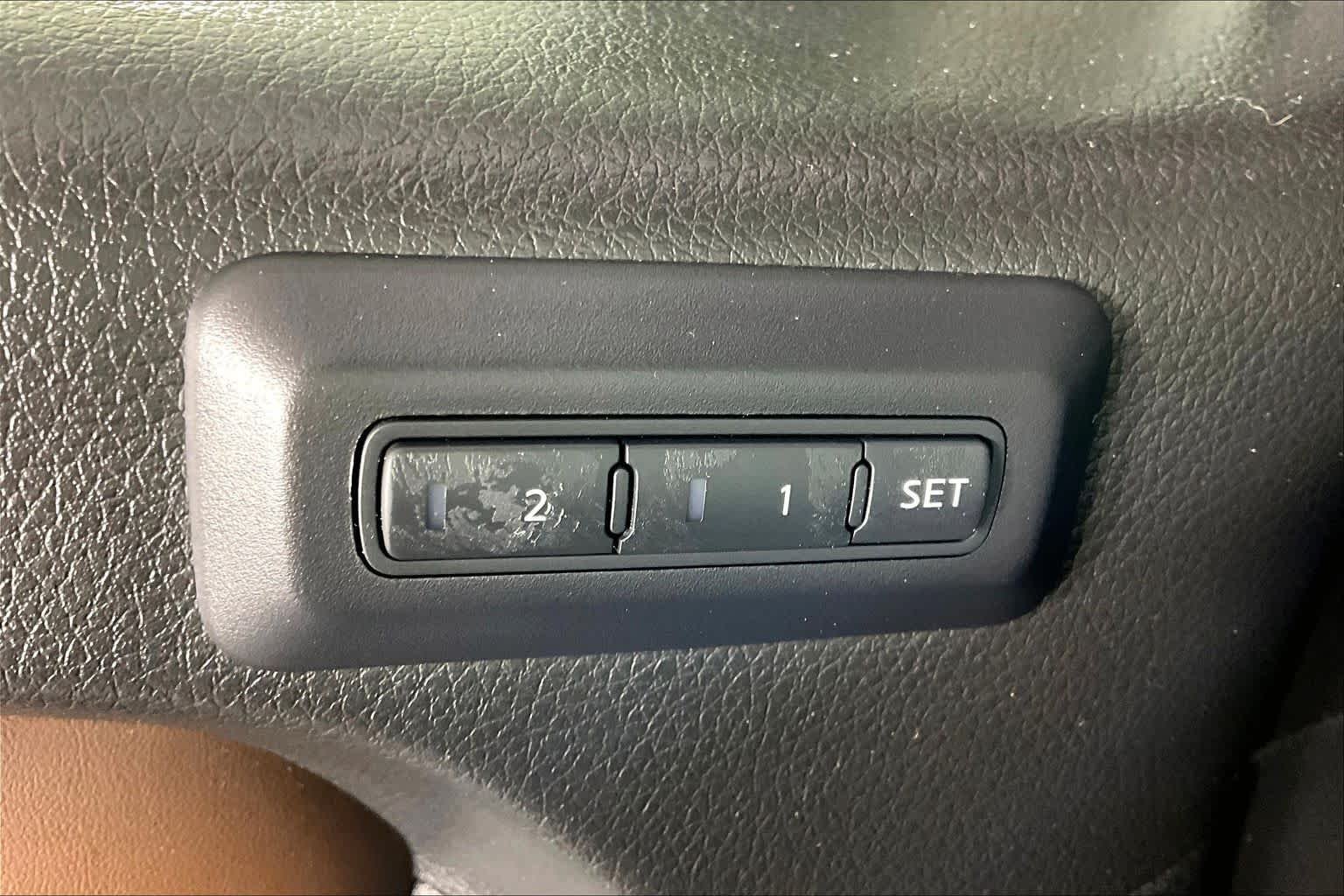 Used 2024 Super Black Nissan Platinum Reserve image 33