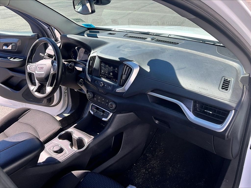 Used 2024 Summit White GMC SLE image 14