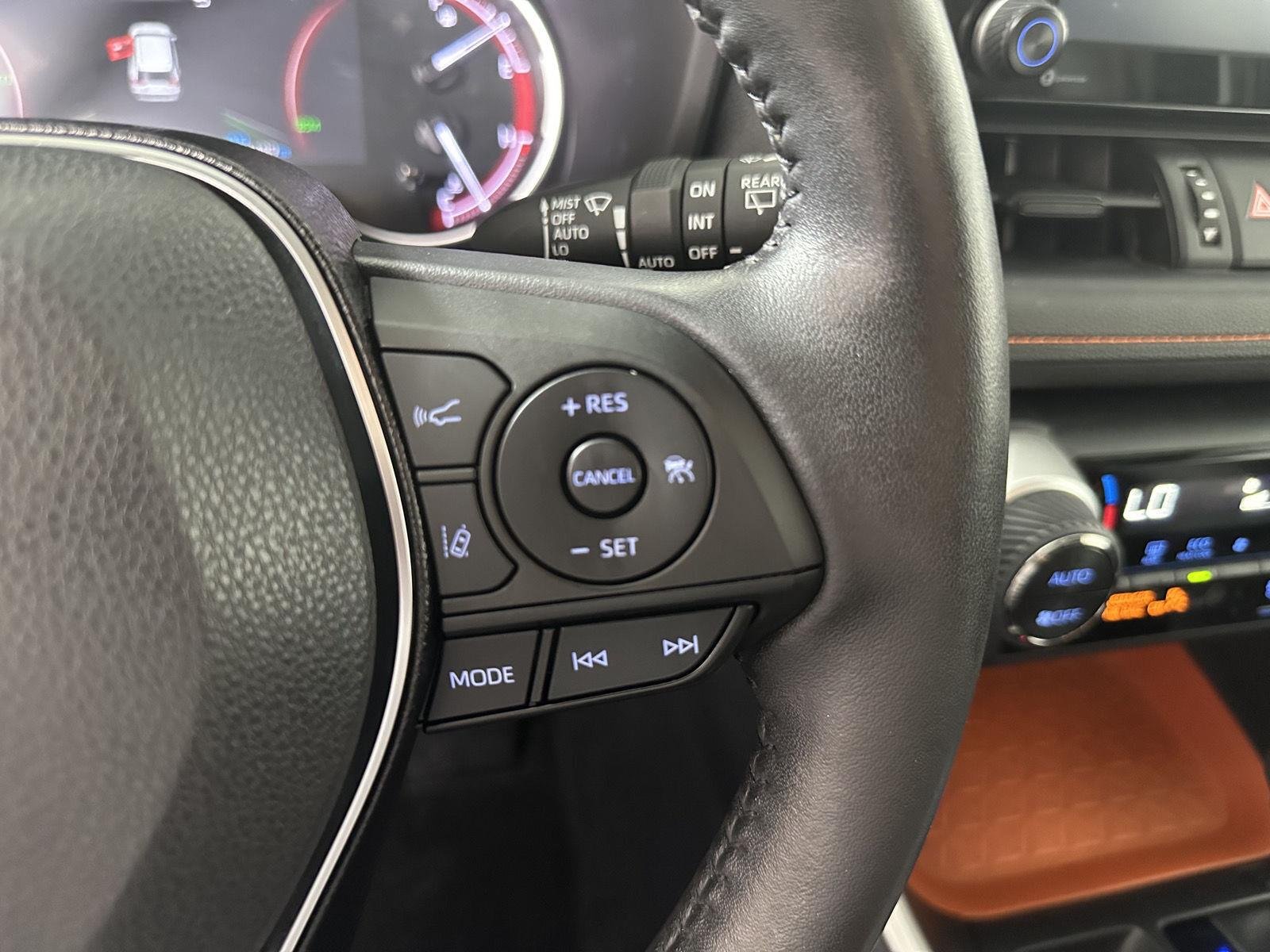 Used 2019 Midnight Black Metallic Toyota Adventure image 18