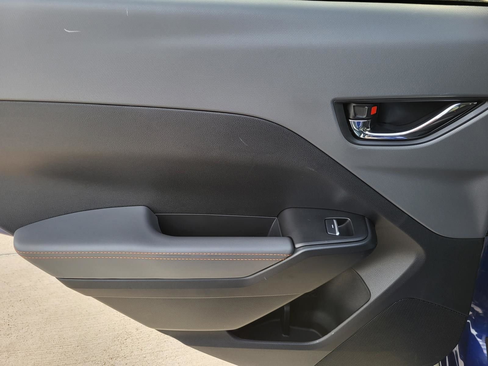 2025 Subaru Crosstrek Limited - Photo 12