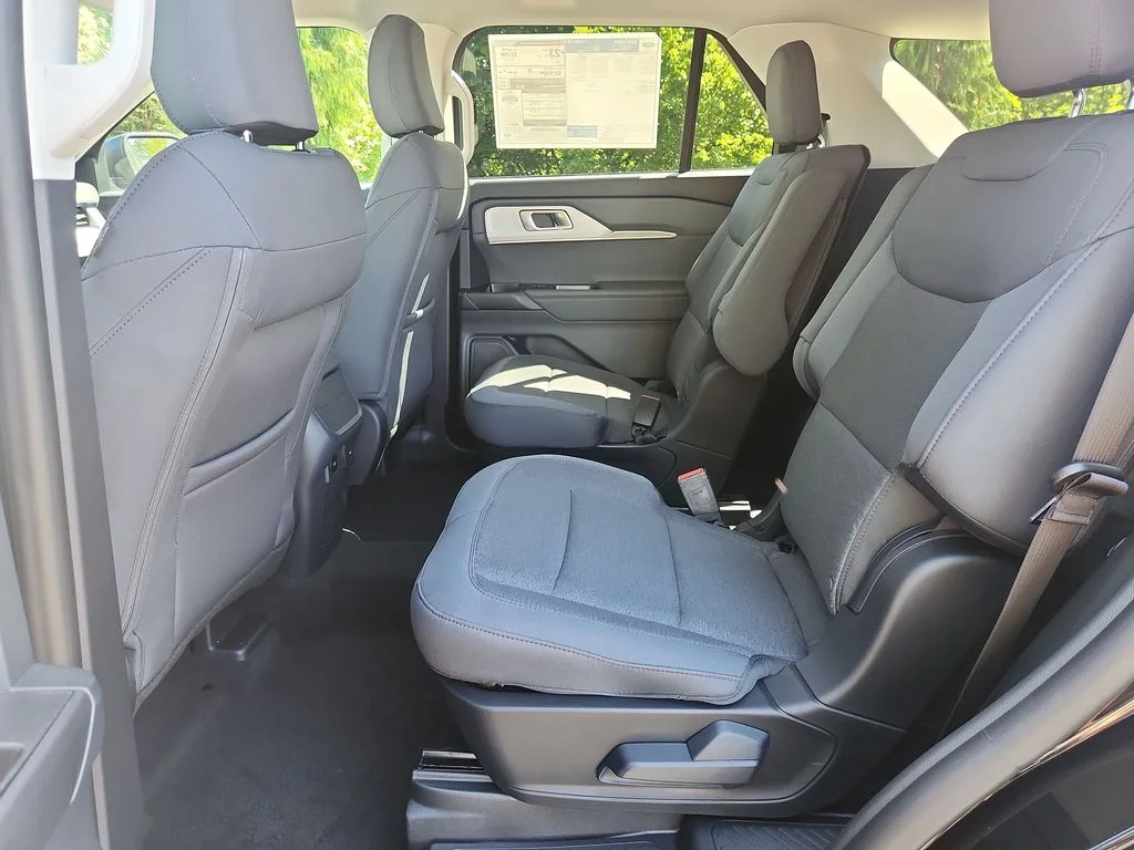 New 2026 Black Ford Active image 31