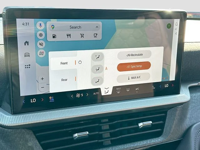 2025 Ford Explorer Platinum - Photo 16