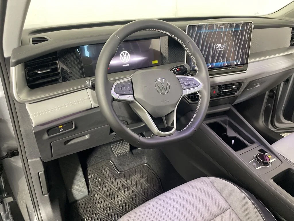 New 2026 Silver Volkswagen 2.0T SE image 8