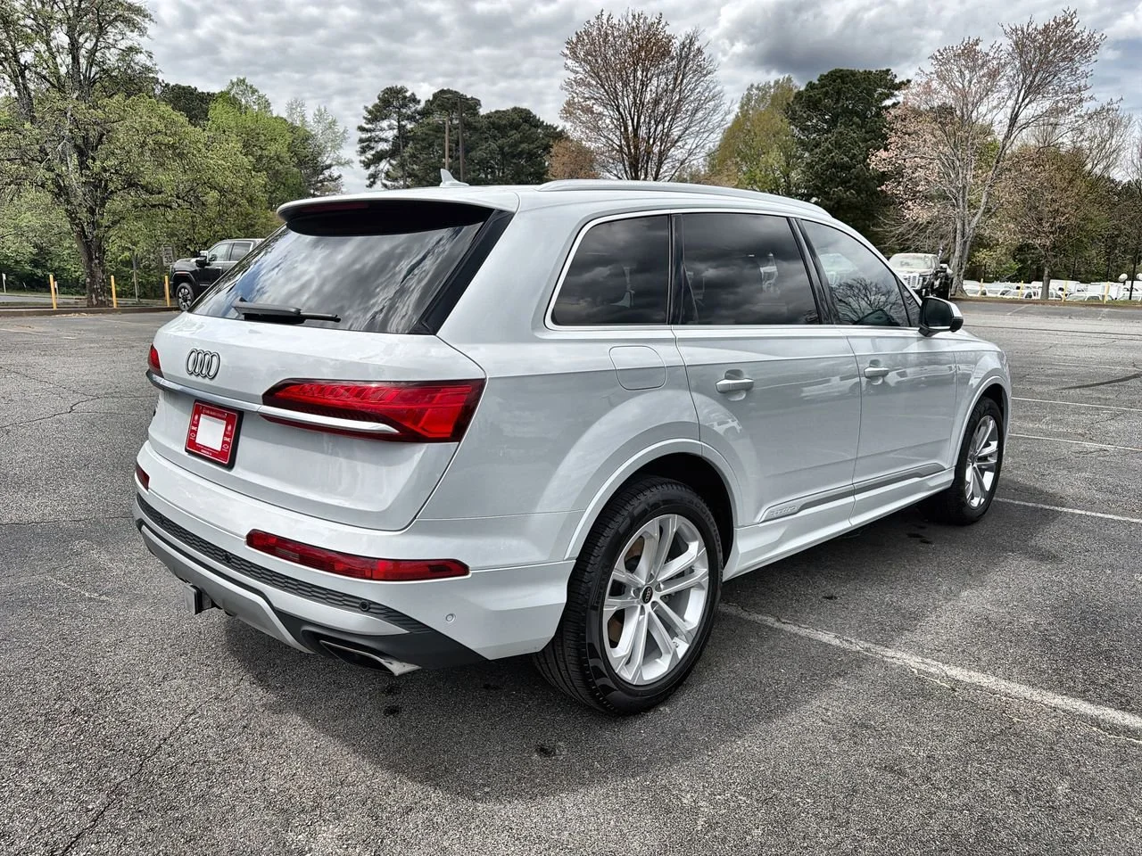 Used 2025 White Audi Premium Plus 55 TFSI quattro Tiptronic image 8