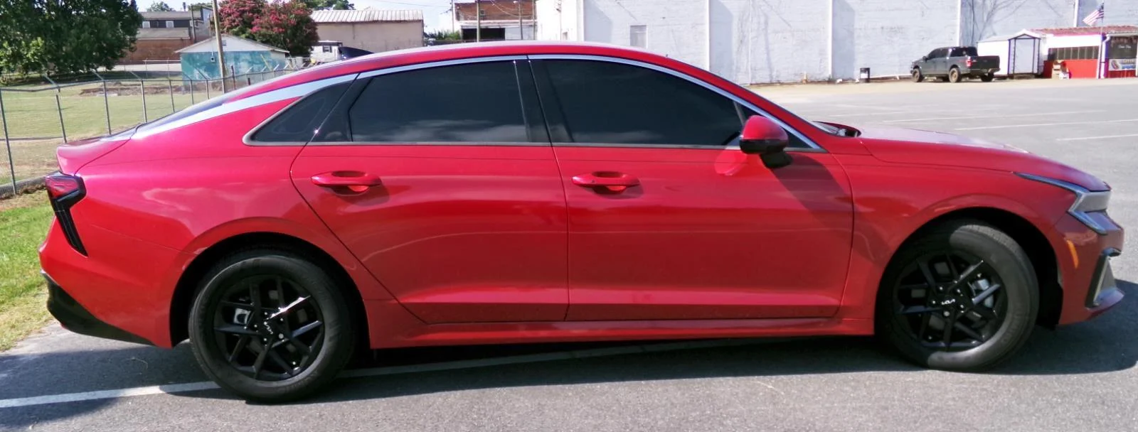 Used 2025 Runway Red Kia LXS image 4