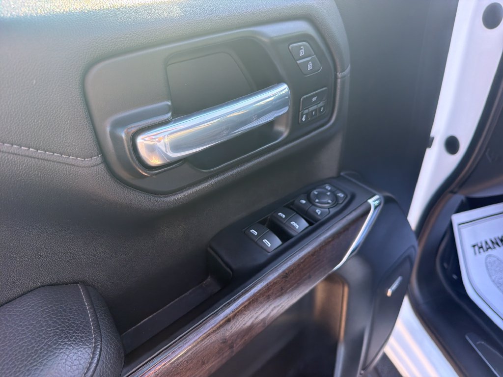 Used 2021 WHITE FROST TRICOAT GMC Denali image 11