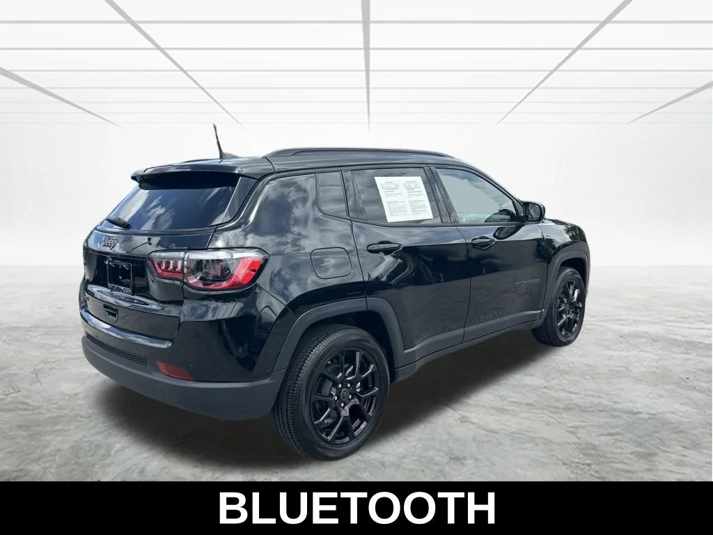 Certified Used 2025 Black Jeep Latitude image 5