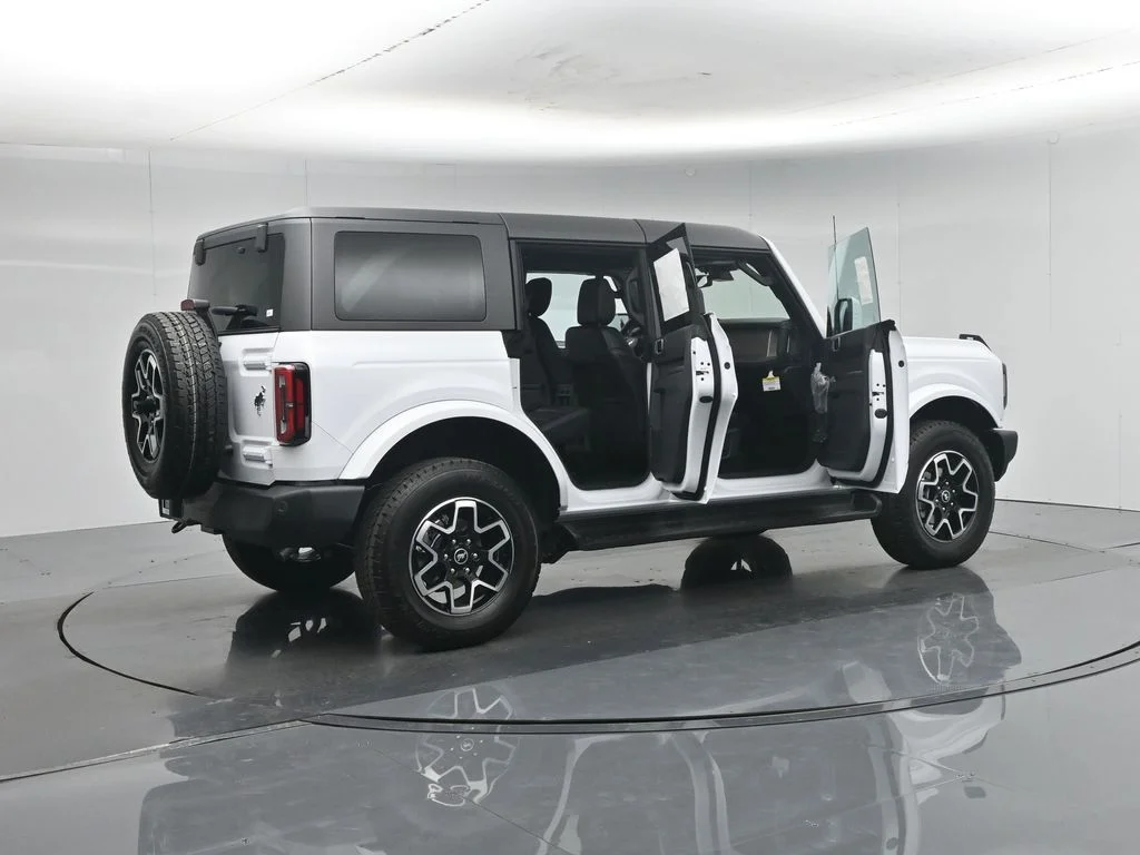 New 2026 White Ford Outer Banks image 5