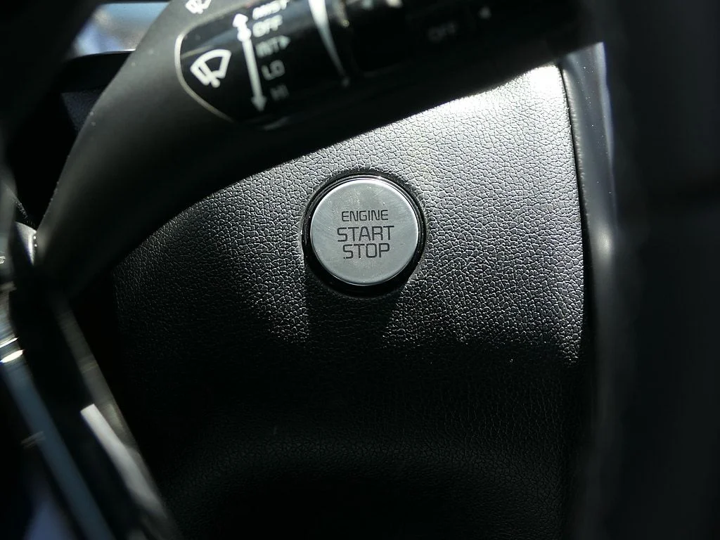 Used 2023 White Kia EX image 17