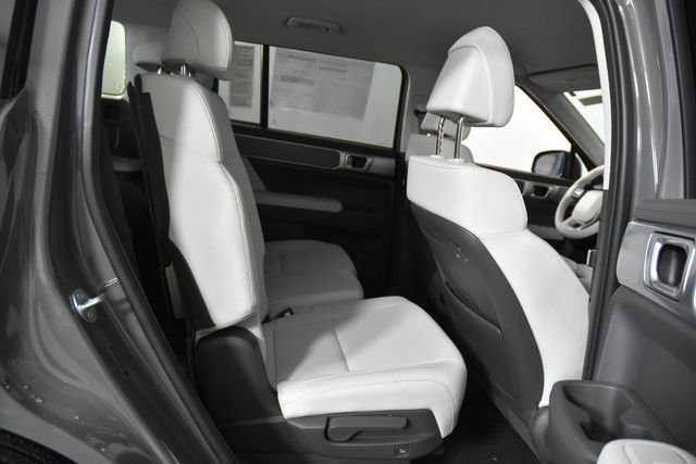 New 2027 Gray Hyundai SE AWD image 38