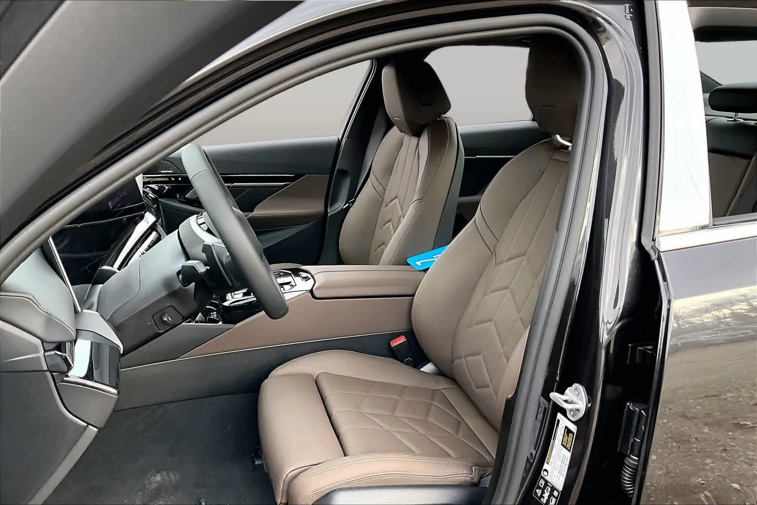New 2026 Dark Graphite Metallic BMW 530i xDrive image 13
