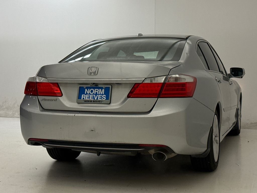 Used 2014 Alabaster Silver Metallic Honda EX-L image 9