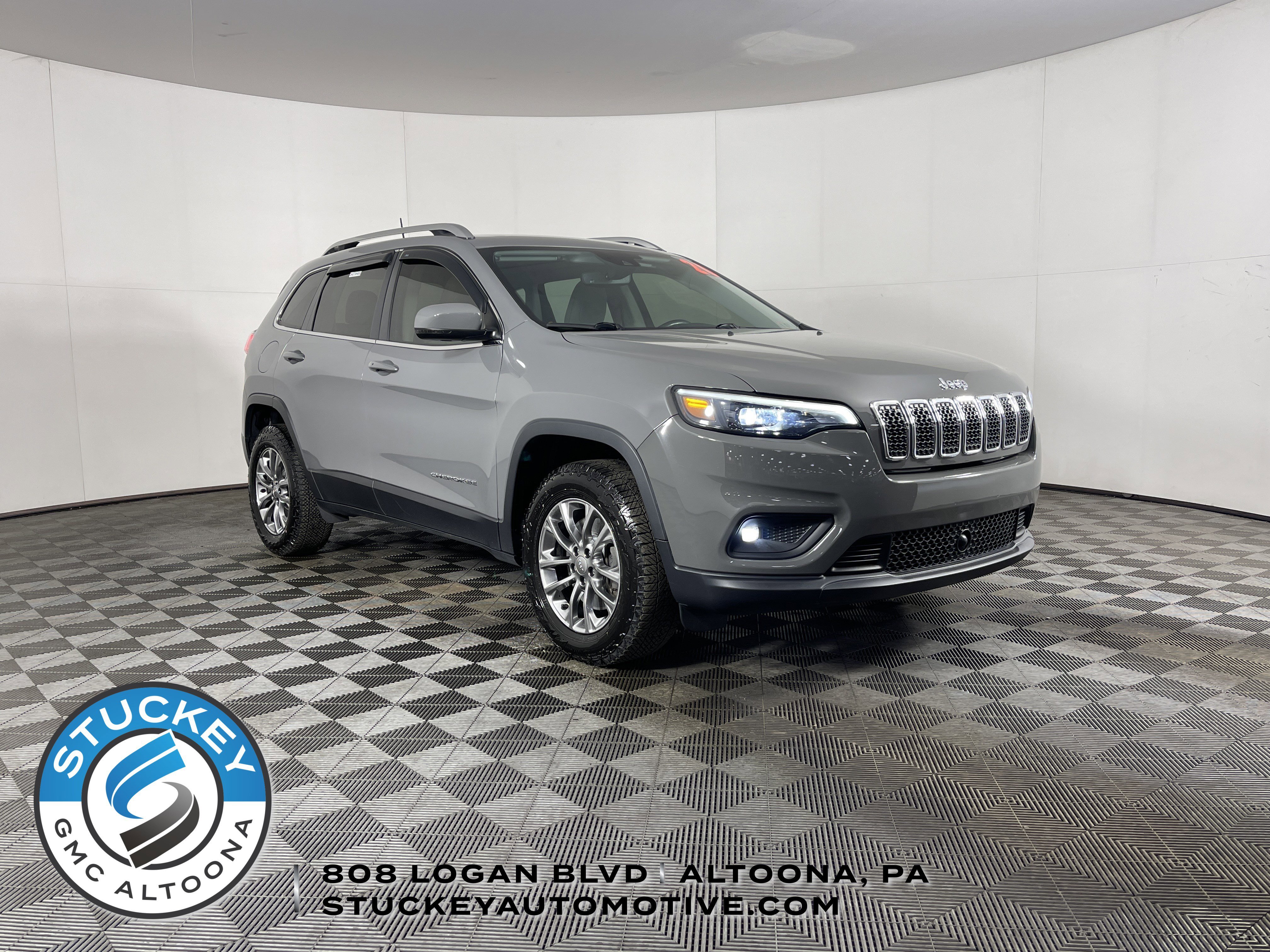 2020 Jeep Cherokee Lux