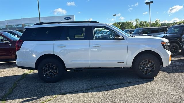 New 2026 Star White Metallic Tri-Coat Ford Tremor image 30