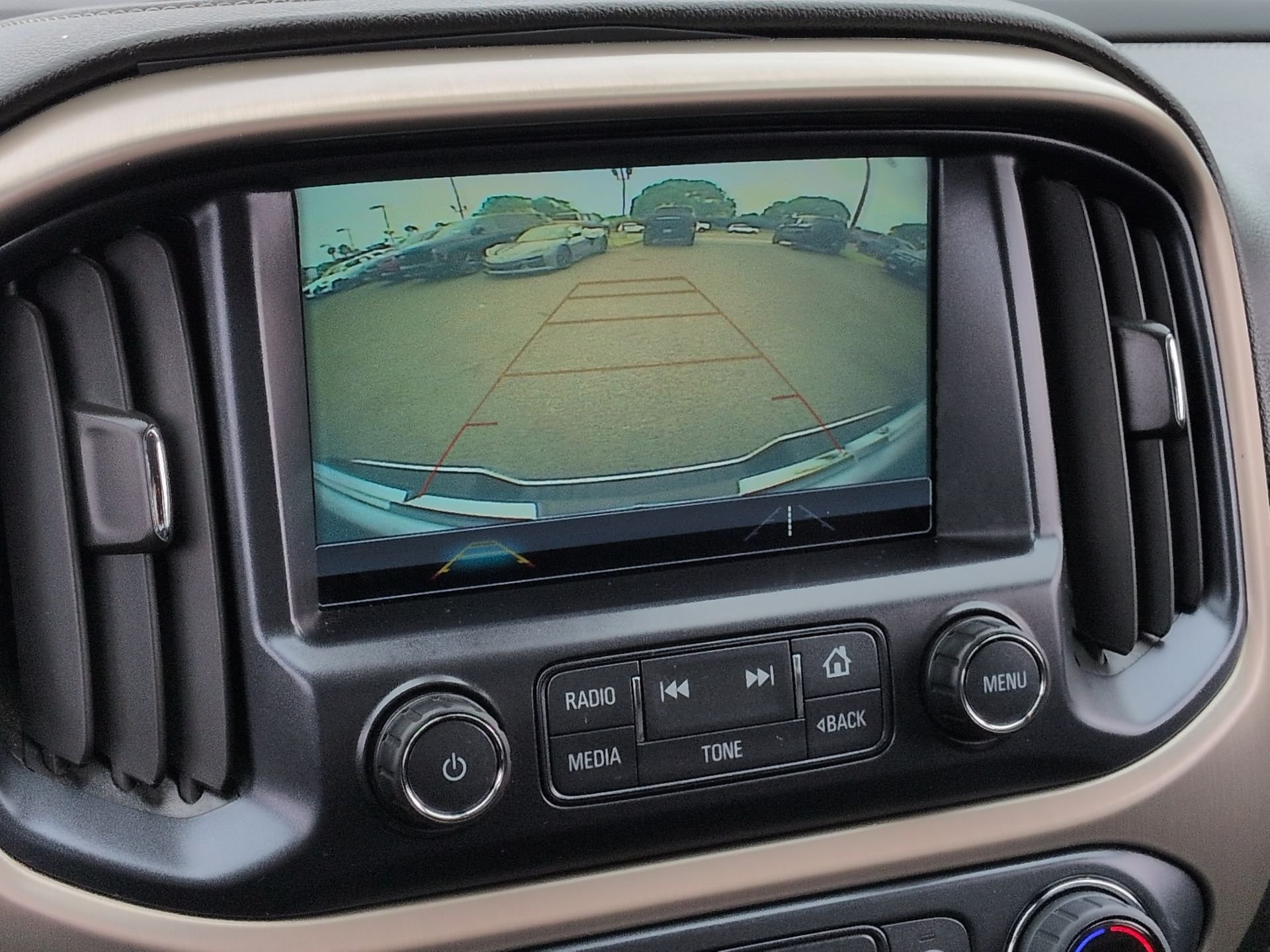 Used 2018 SUMMIT WHITE GMC 2WD Denali image 16