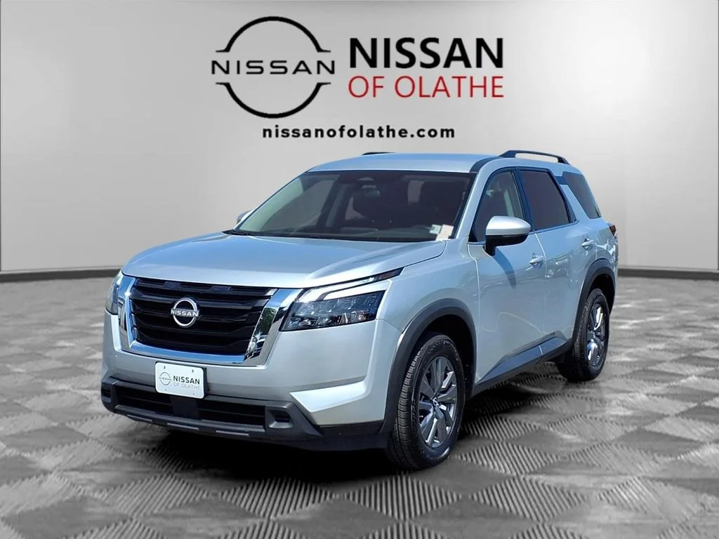 2025 Nissan Pathfinder SV 4WD's photo