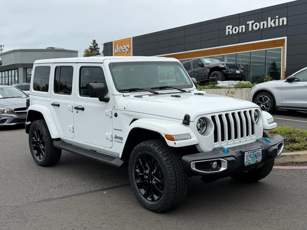 2022 Jeep Wrangler Sahara 4XE's photo