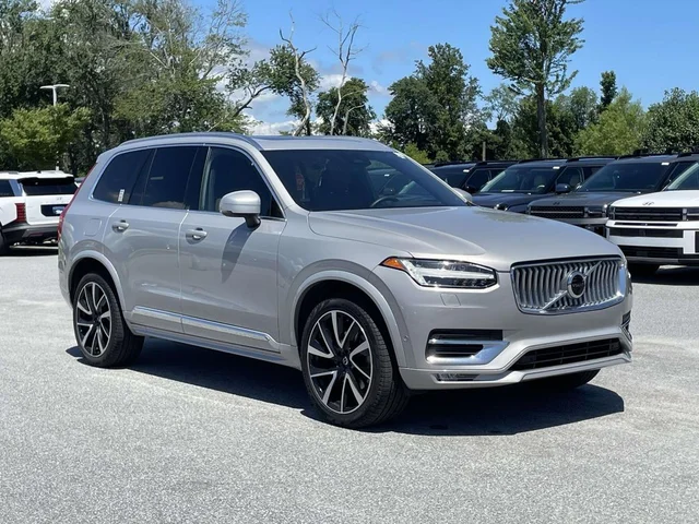 2023 Volvo XC90 B6; 7-seat Plus
