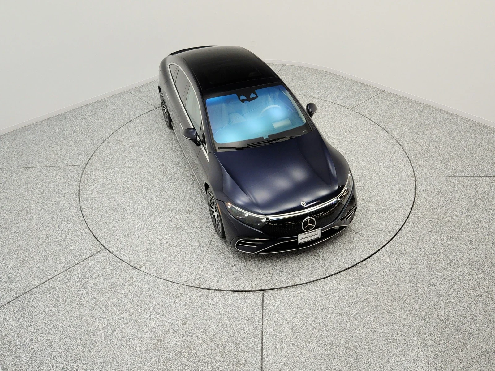 Used 2023 Nautical Blue Metallic Mercedes-Benz EQS 580 4MATIC® Sedan image 9
