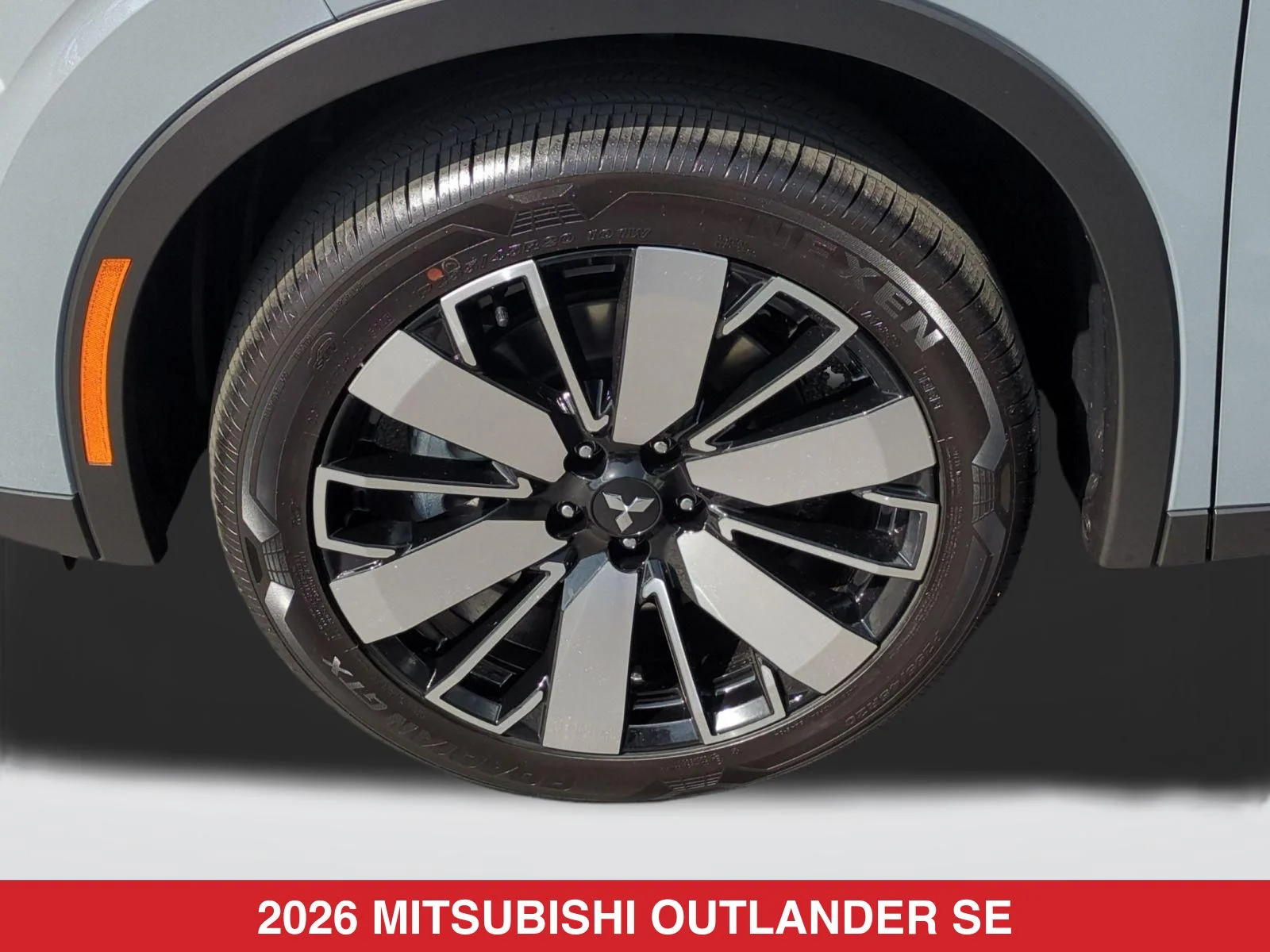 New 2026 Gray Mitsubishi SE image 11