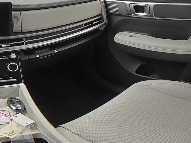 New 2027 Black Hyundai SEL AWD image 38