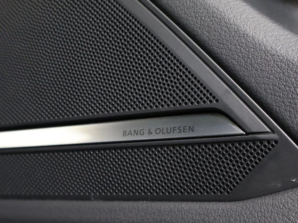 Used 2025 Mythos Black Metallic Audi 4.0T image 59