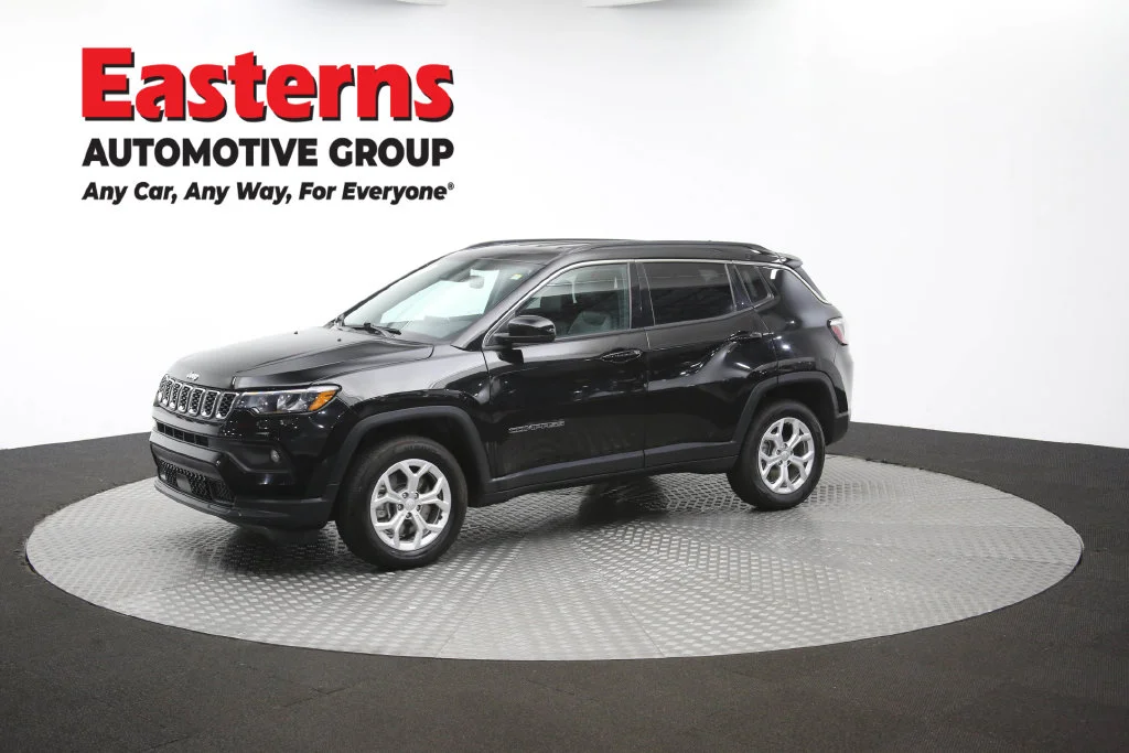 Used 2024 Black Jeep Latitude image 56