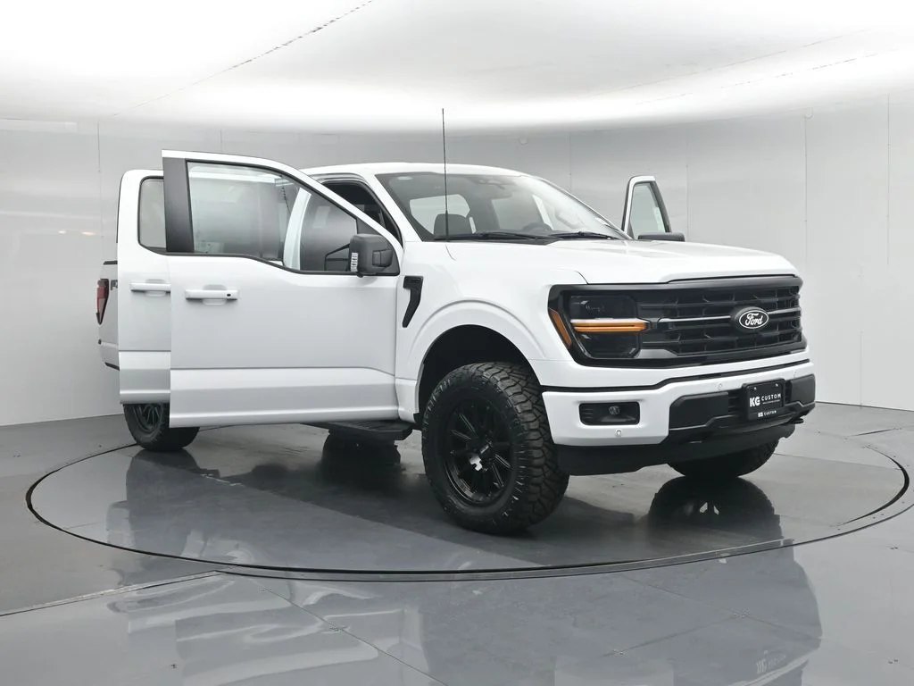 New 2026 Oxford White Ford XLT image 33