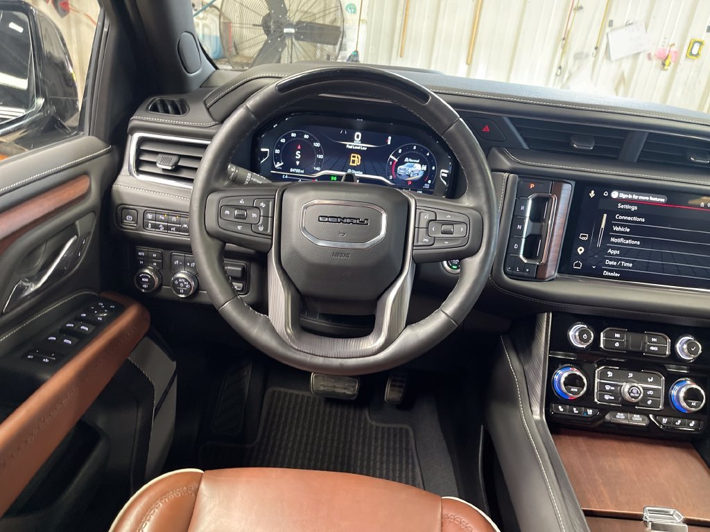 Used 2024 Black GMC Denali Ultimate image 17