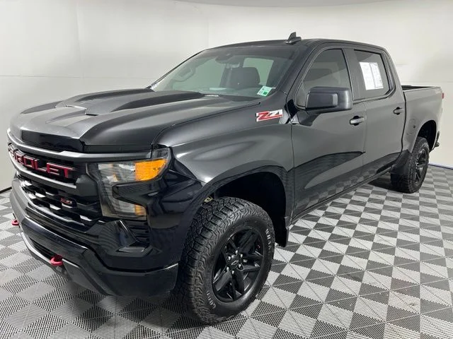Used 2024 Black Chevrolet Custom Trail Boss image 3
