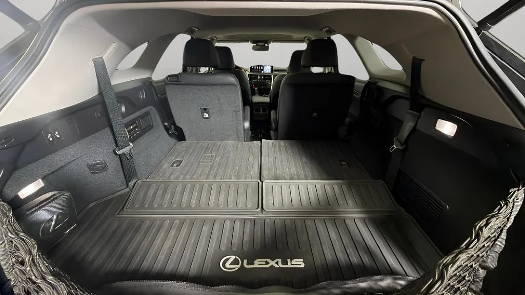 Used 2022 Black Lexus RX 350L image 31