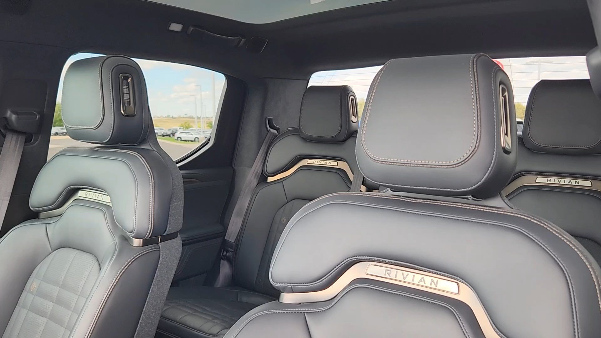 Used 2025 LA Silver Rivian Premium image 10