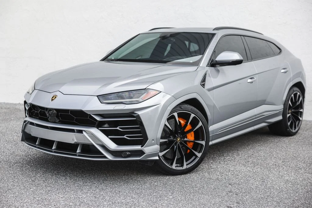 2020 Lamborghini Urus 4.0 V8's photo