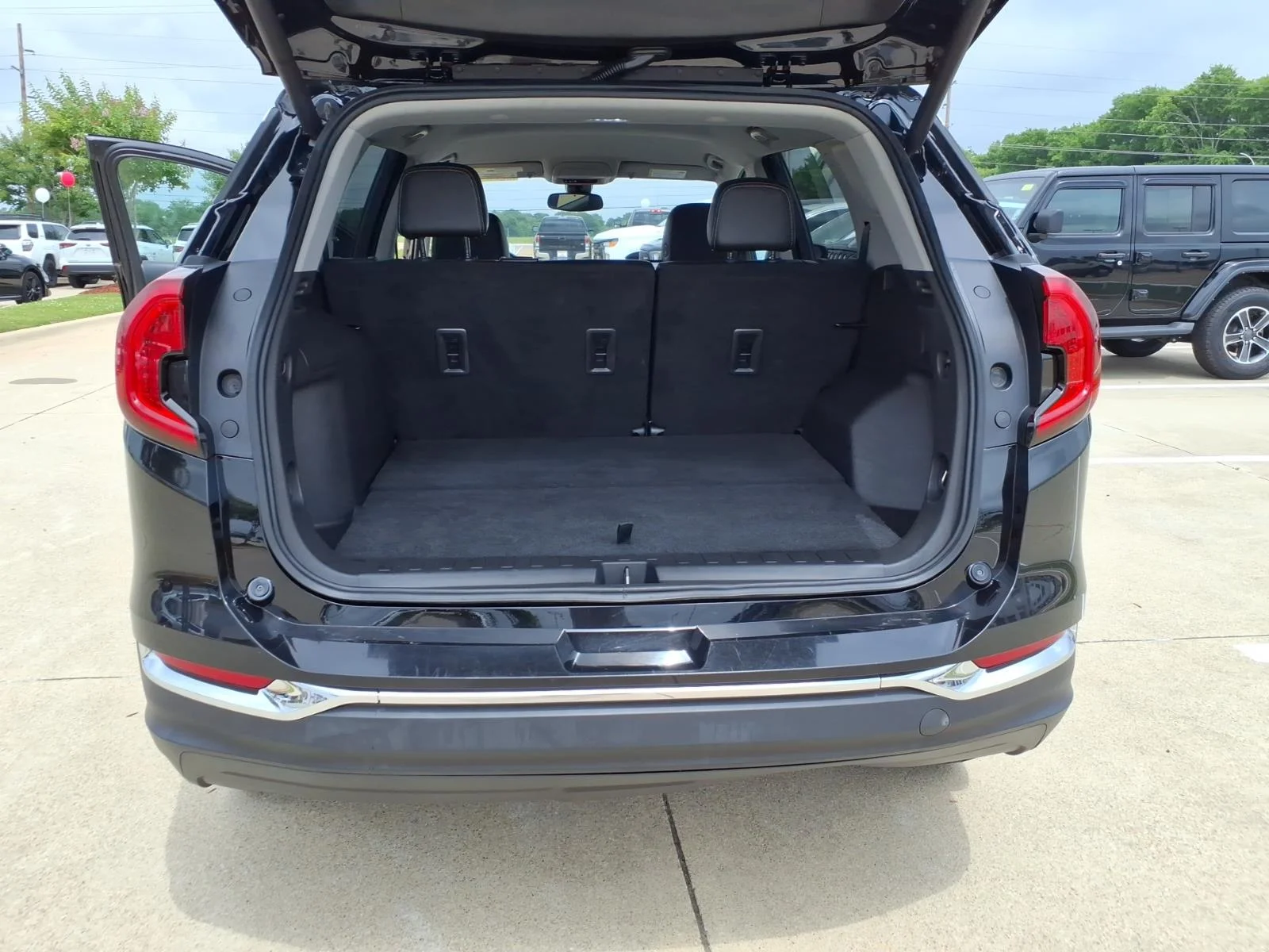 2022 GMC Terrain SLT - Photo 17