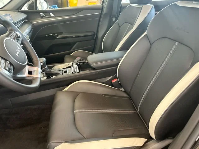 Used 2025 Black Kia GT-Line image 15