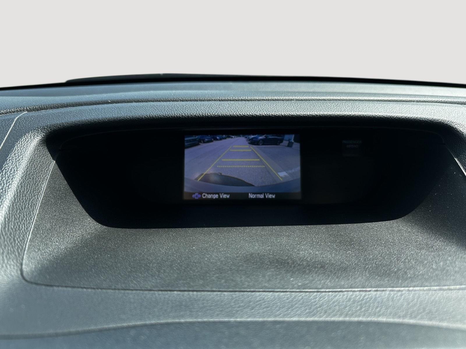 Used 2014 Alabaster Silver Metallic Honda LX image 15