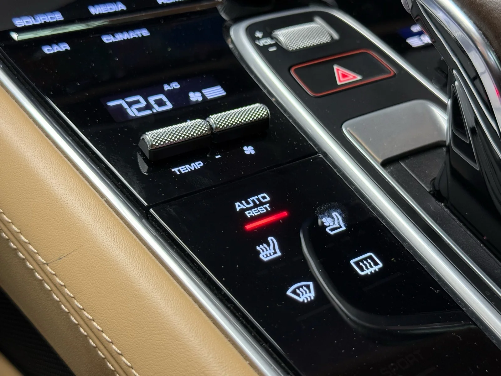 Used 2018 Black (a1) Porsche 4 image 18