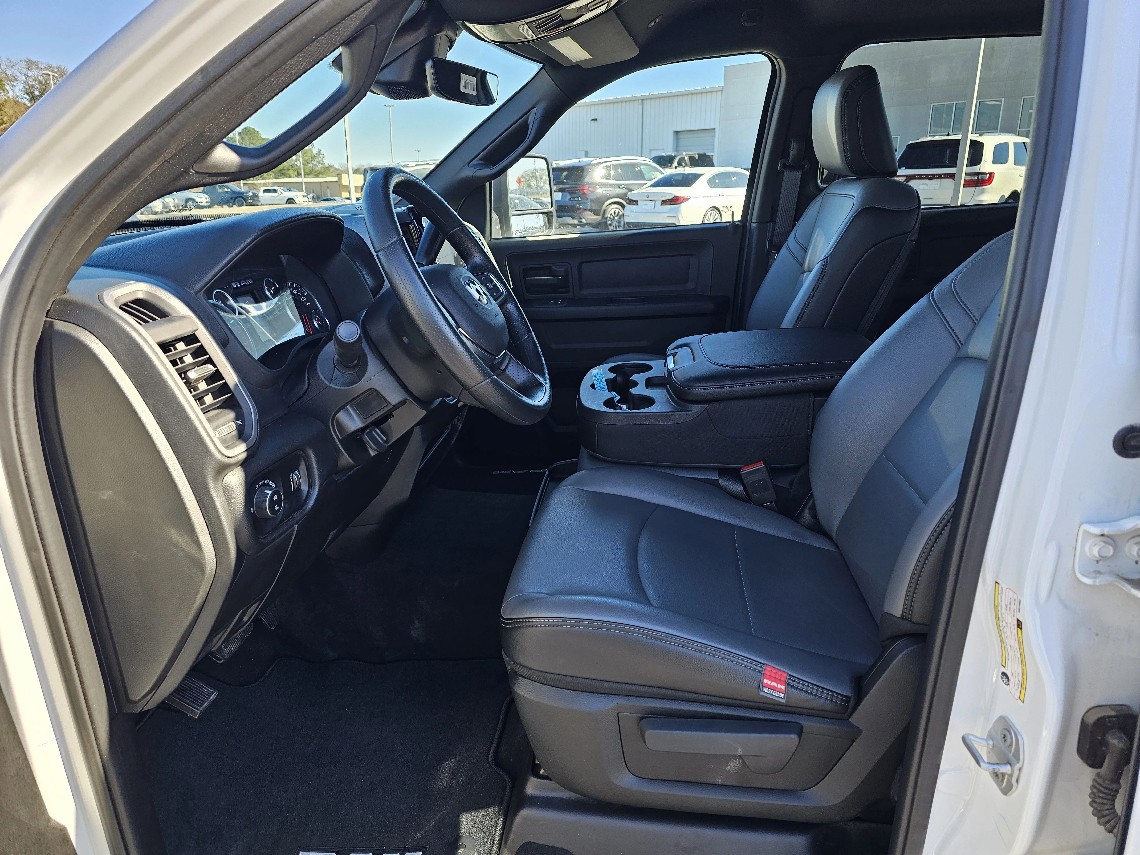 2025 RAM 2500 Tradesman - Photo 17