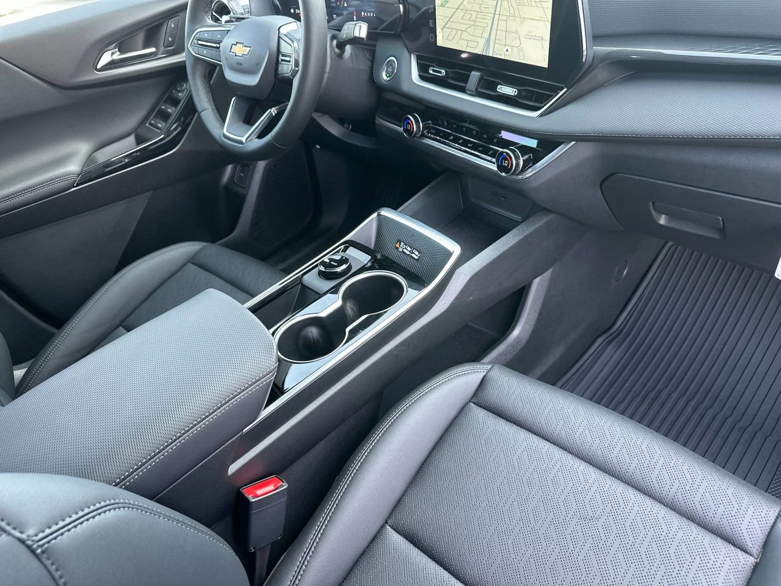 2026 Chevrolet Equinox LT - Photo 16