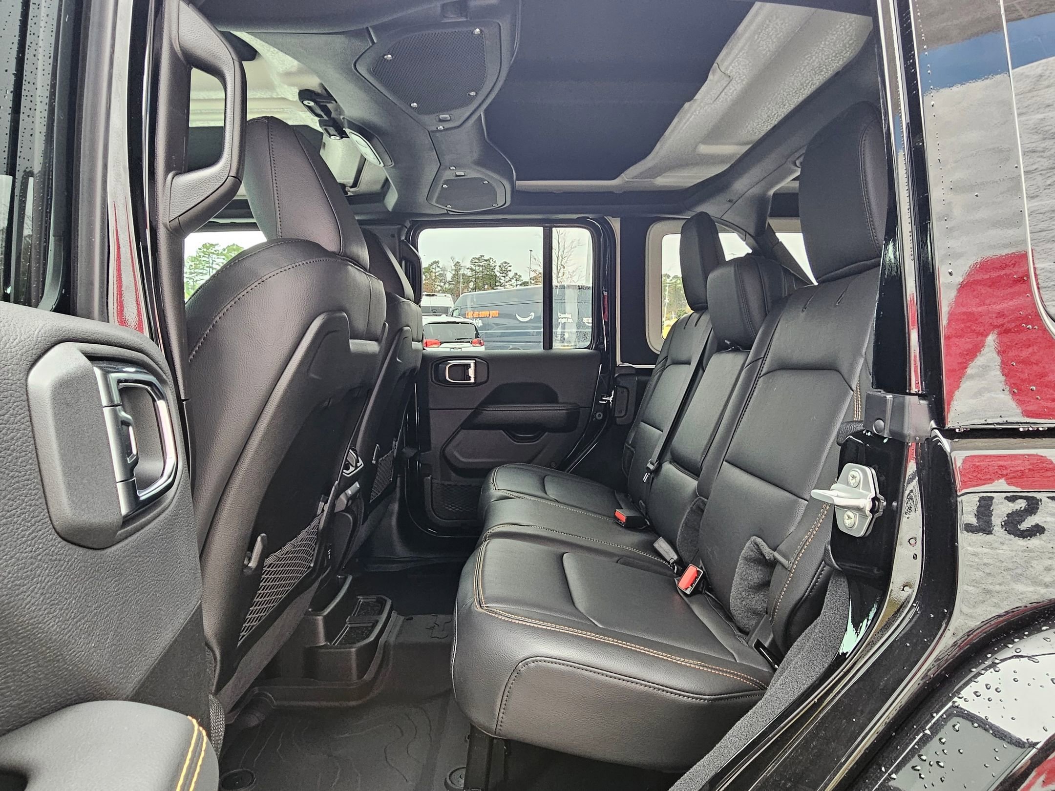New 2026 Black Clear-Coat Exterior Paint Jeep Sahara image 25
