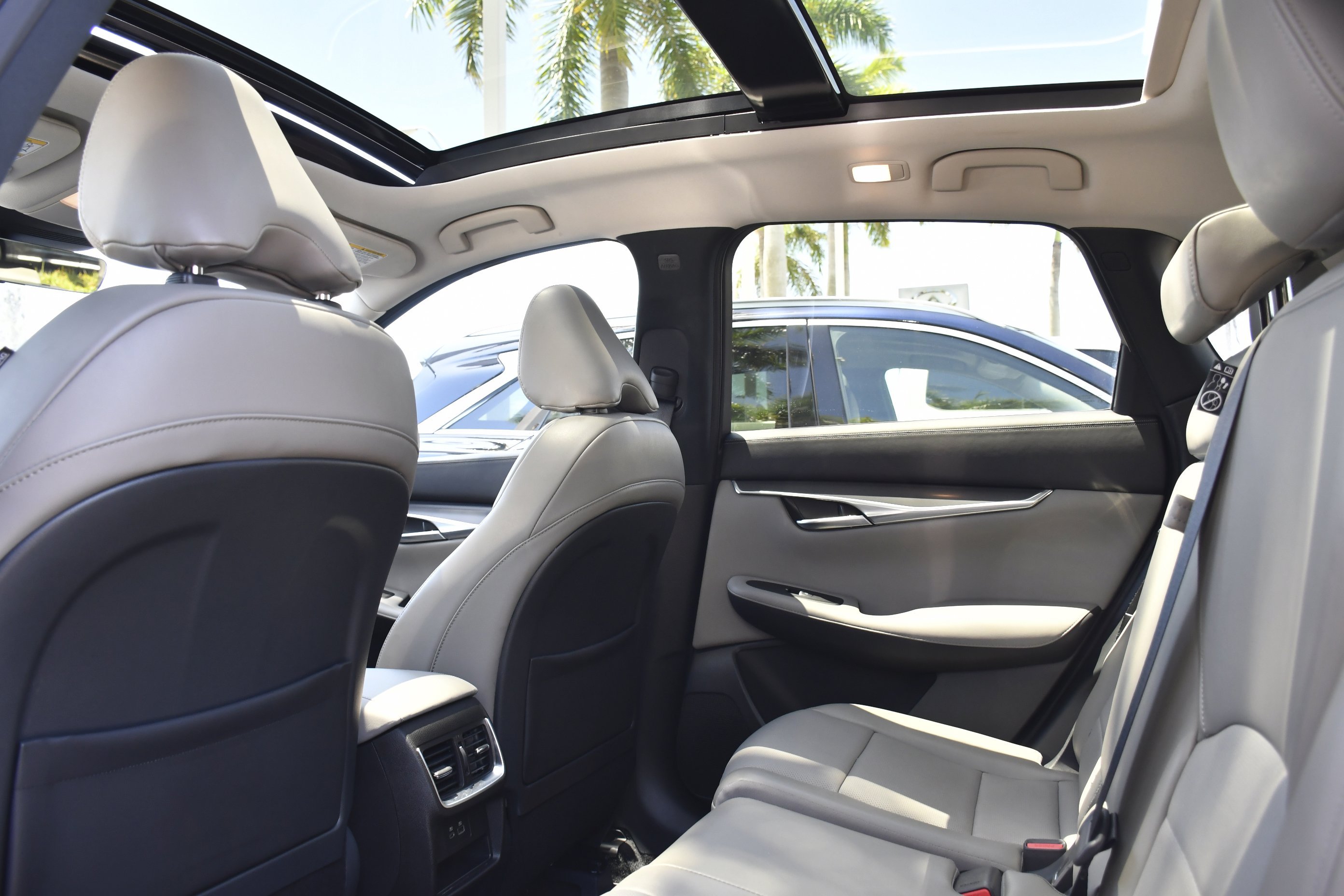 Used 2025 Slate Gray INFINITI LUXE image 22