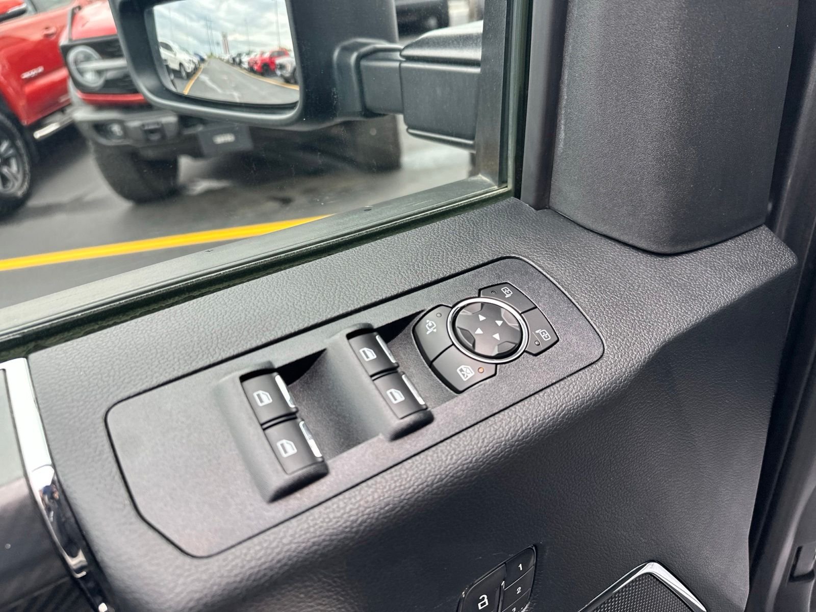 Used 2019 Gray Ford Lariat image 21