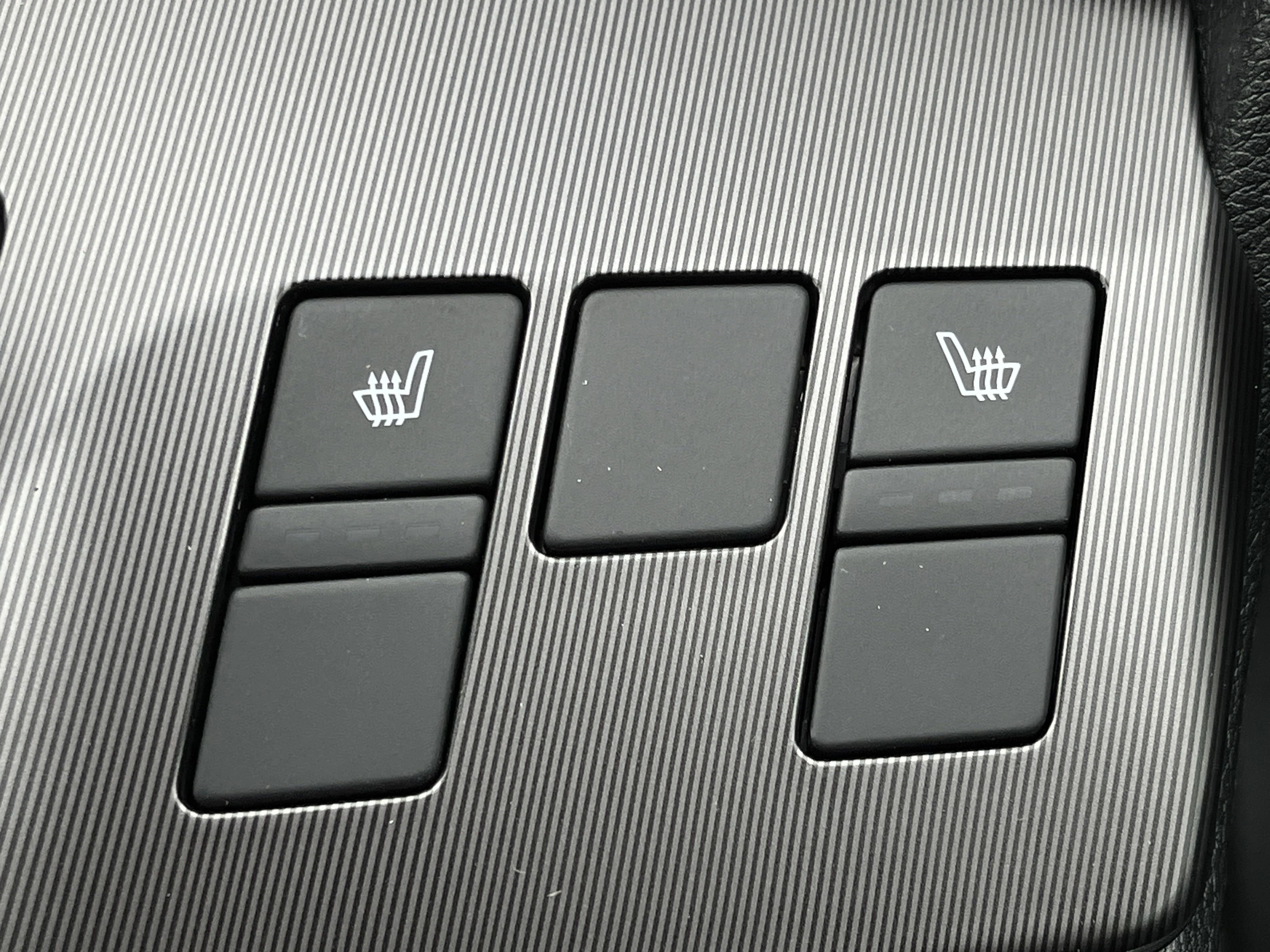 2026 Kia Sportage EX - Photo 11