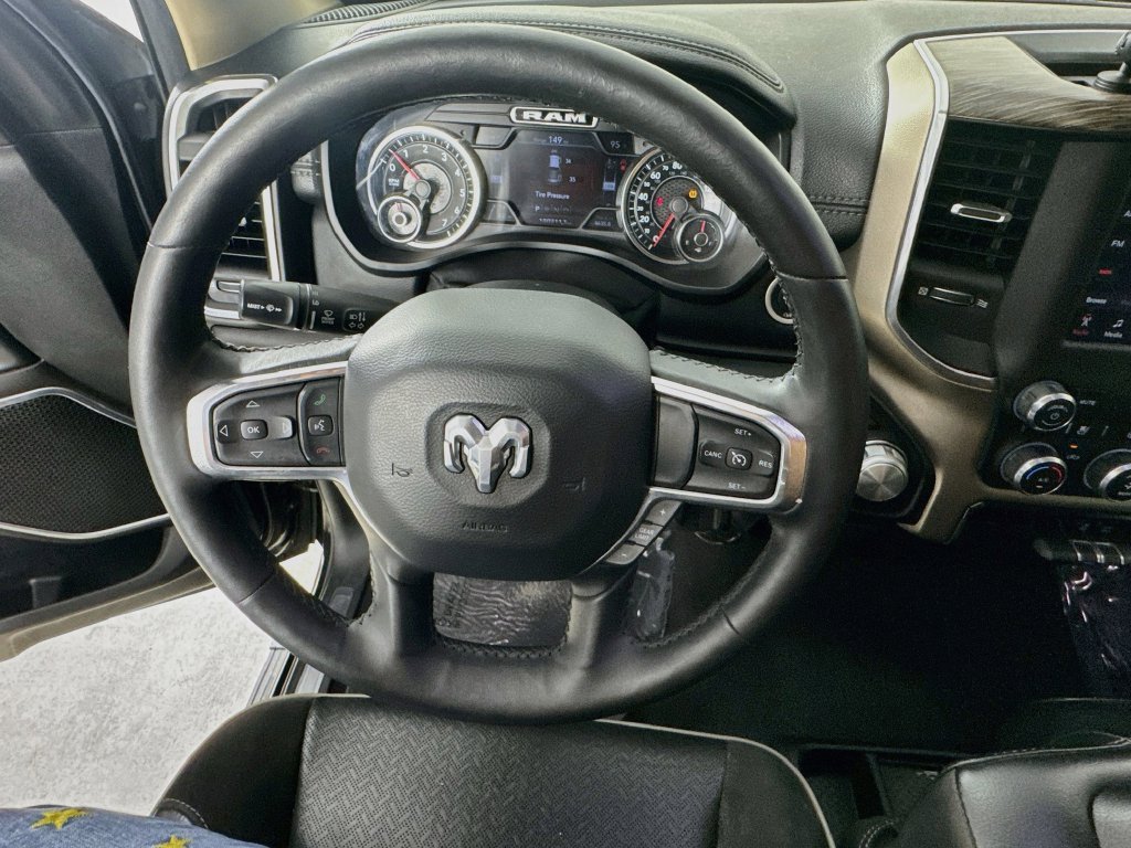 Used 2019 Diamond Black Crystal Pearlcoat Ram Laramie image 12