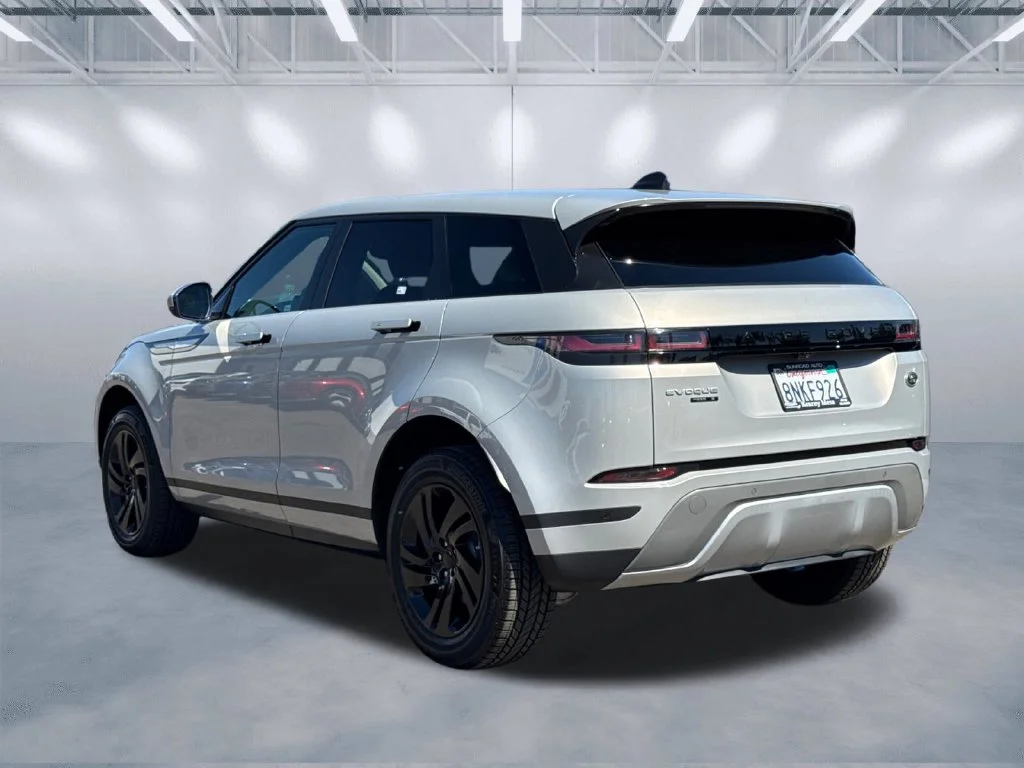 Used 2020 White Land Rover S image 4