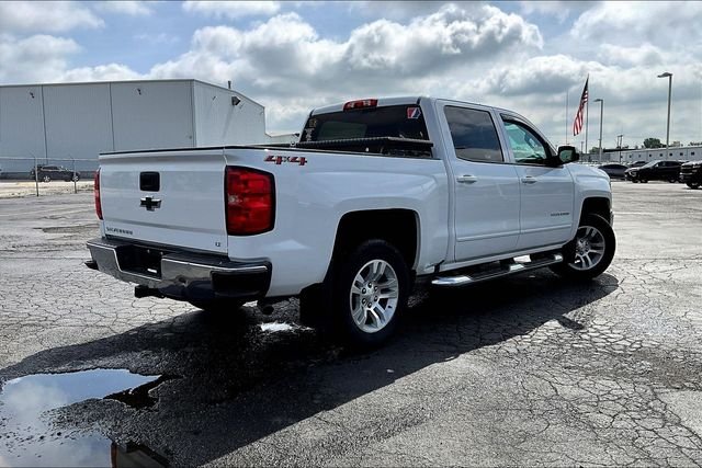 Used 2018 White Chevrolet LT image 4