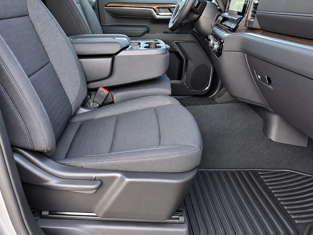 Used 2026 Sterling Gray Metallic Chevrolet LT image 36